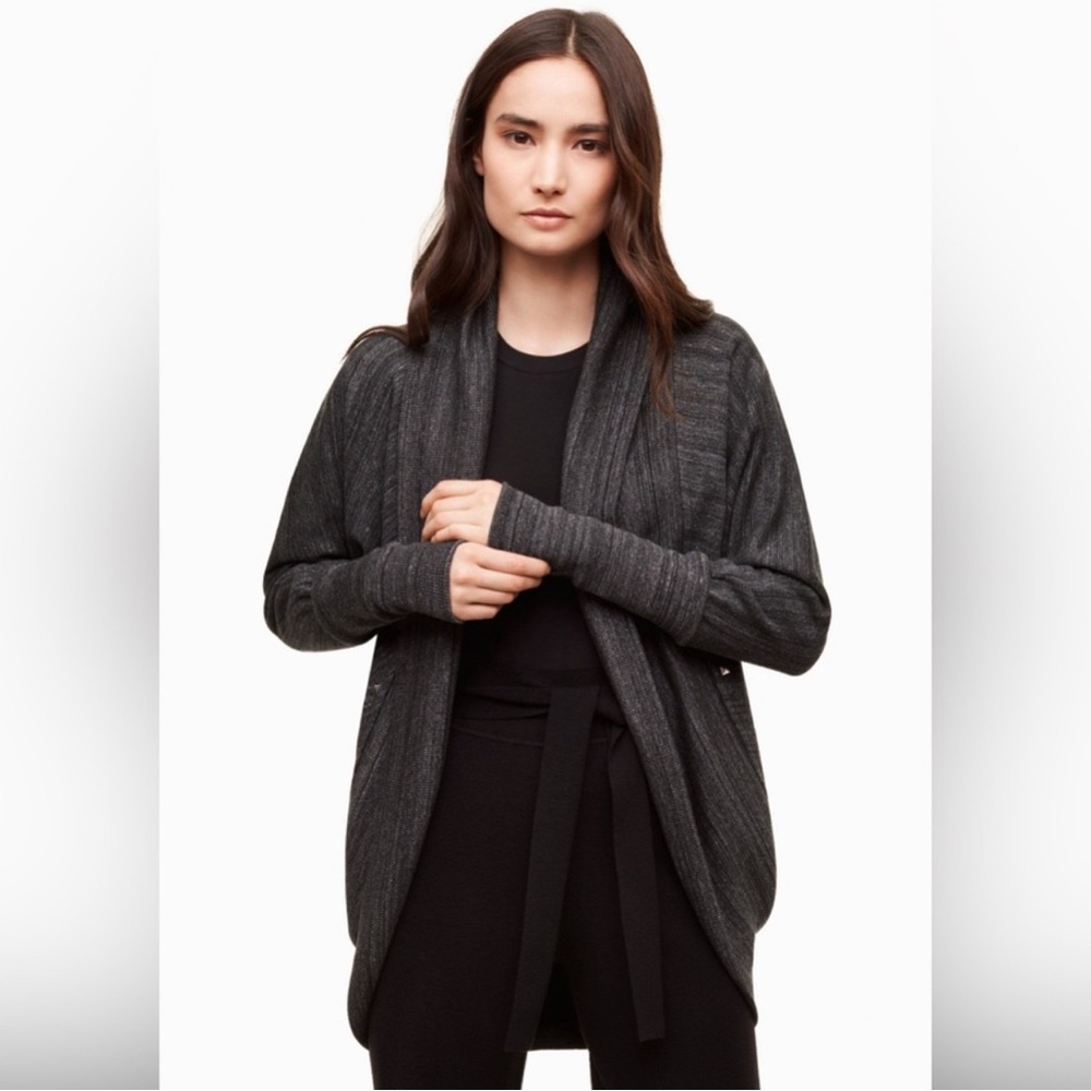 Wilfred Aritzia Diderot Sweater Black XXS Open Front Cocoon Cardigan Relaxed Fit
